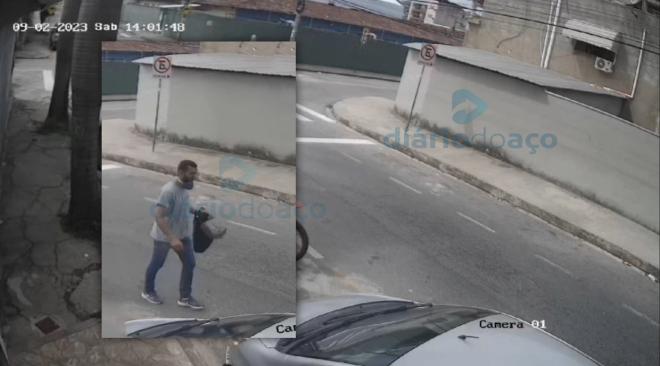 As câmeras de segurança da rua registraram o momento em que o suspeito aparece carregando uma sacola
