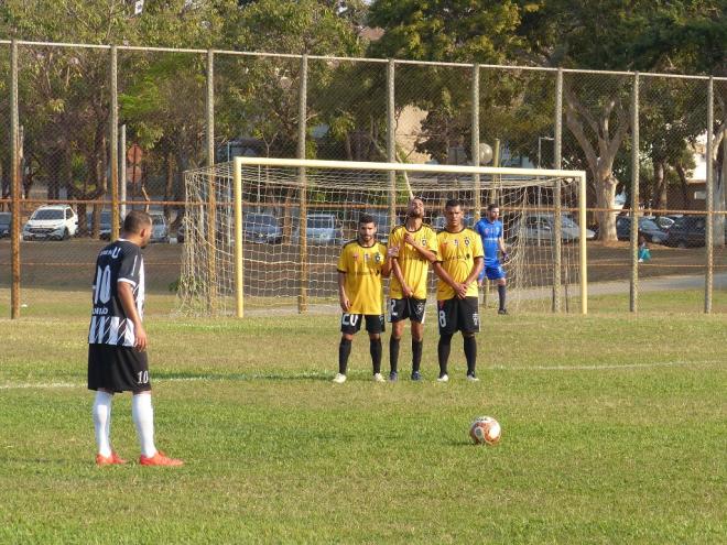 O clássico foi muito disputado, mas faltou gol para coroar o esforço dos jogadores em campo