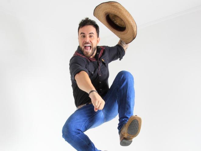 Marcus Cirillo é sucesso no país: comediante do interior que honra suas origens