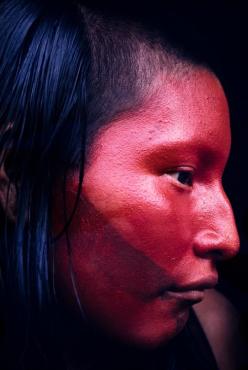 A exposição celebra a diversidade das comunidades brasileiras