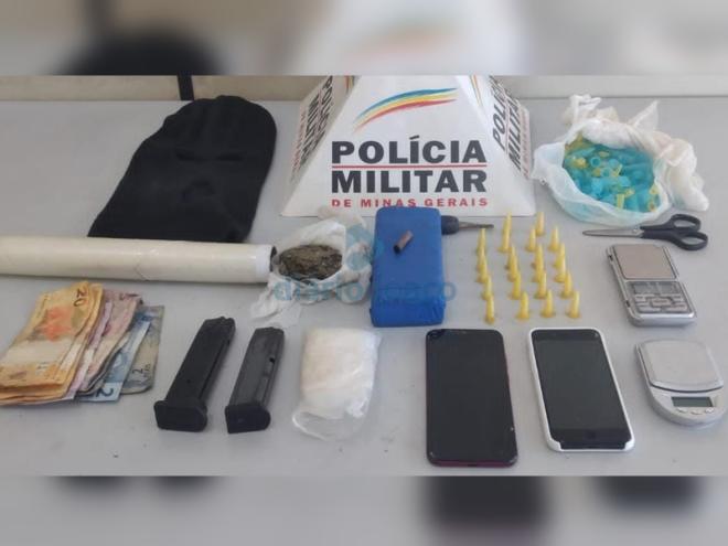 Material entorpecente apreendido na casa do adolescente de 14 anos