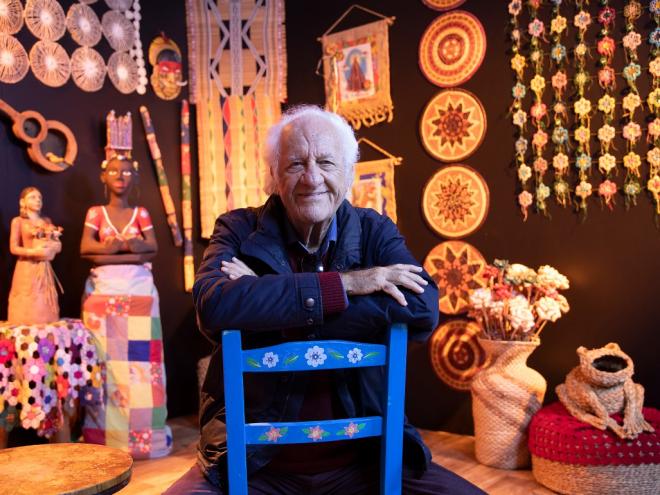 Rolando Boldrin tem mais de 60 anos de carreira, atuando como ator, cantor, compositor e apresentador 