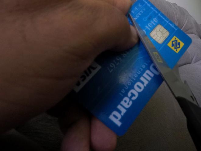 Prejuízo de casal de idosos só não foi maior porque sistema do banco bloqueou tentativas de saque e compras depois de três movimentações suspeitas 