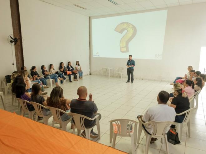 Treinamentos visam melhorar o atendimento aos usuários do SUS de Santana do Paraíso 