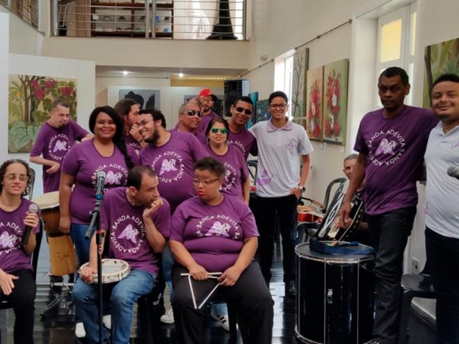 Grupo se apresenta pela primeira vez ao público: homenagem ao Dia Nacional da Pessoa com Deficiência Visual