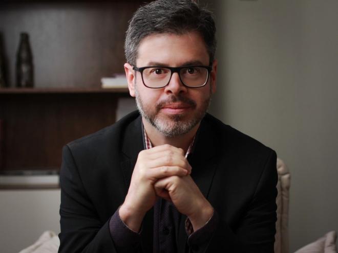 ''Importante é entender como possível que as pessoas se reconciliem e resgatem aquele elemento que um dia as conectou'', afirmou René Dentz 