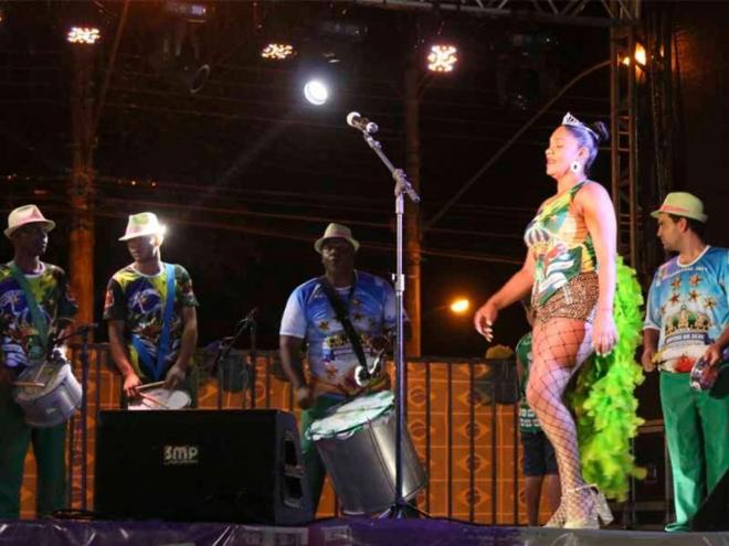 O samba enredo reverencia nomes de pessoas que fizeram história na regional sul de Timóteo