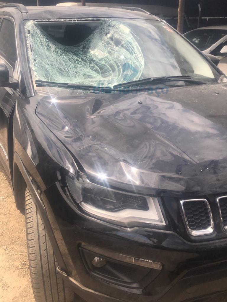 O Jeep Compass envolvido na colisão fatal contra o ciclista