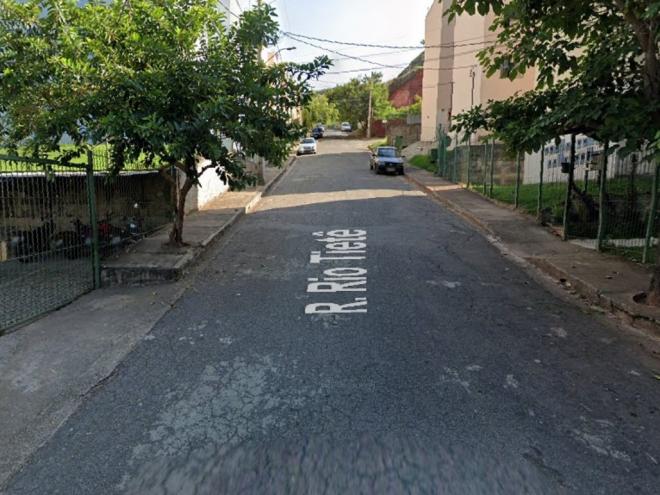 O local onde aconteceu a tentativa de homicídio na tarde de segunda-feira