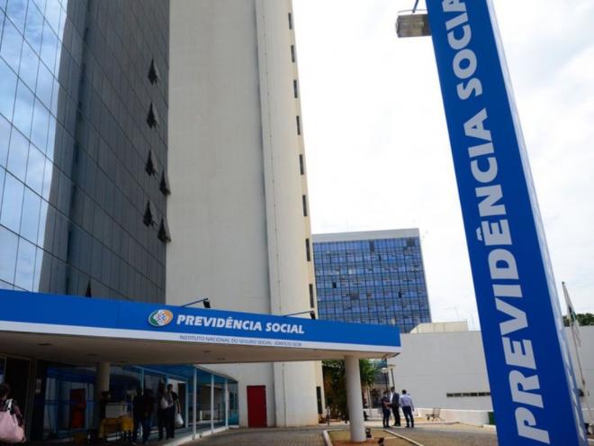 Com o reajuste do salário mínimo, todos os benefícios (piso previdenciário)  pagos pelo INSS também foram reajustados 