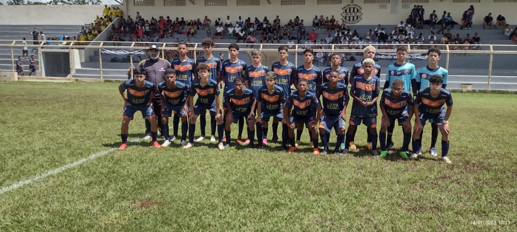 O time Sub-16 do Chute Certo/Jabaquara ficou em terceiro lugar na Taça São João de Futebol