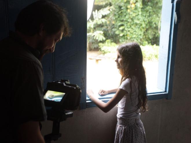 A direção de arte procurou recriar o tempo de infância da protagonista