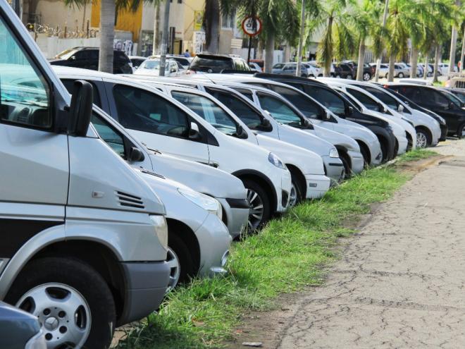Proprietários de veículos devem ficar atentos ao vencimento do imposto 