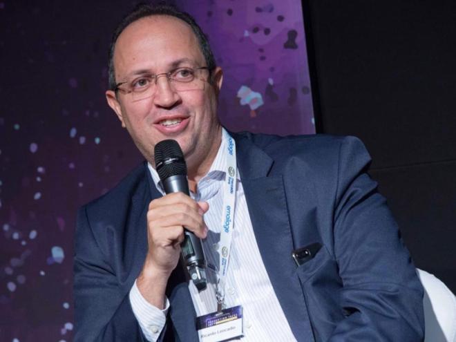 O professor de Segurança da Informação Ricardo Leocádio dá dicas para efetuar compras na internet  
