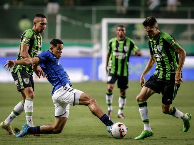 Cruzeiro saiu com a derrota e sem a classificação para final do Mineiro 