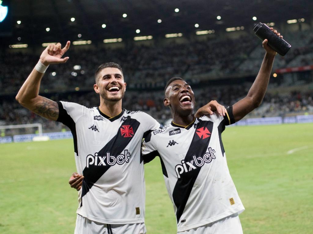 Jogadores do Vasco vibraram com a conquista da vitória sobre o Galo 