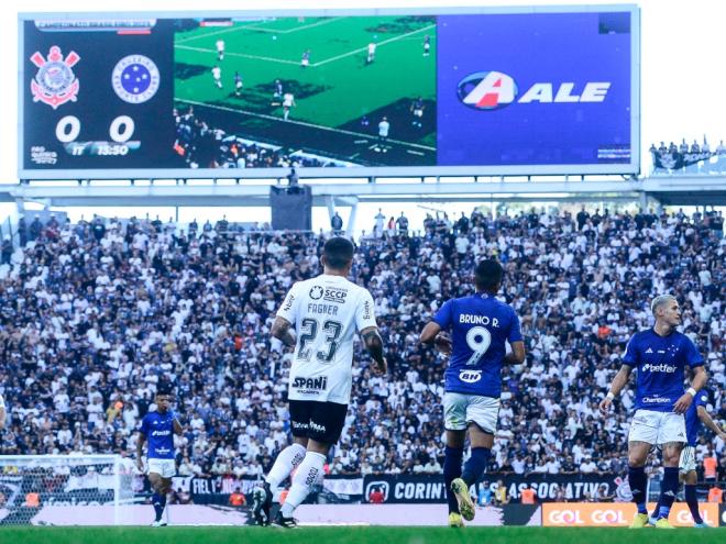 No primeiro tempo da partida a rede não balançou 