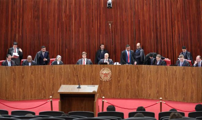Por 4 votos a 3, plenário do tribunal definiu o valor de R$ 10 mil
