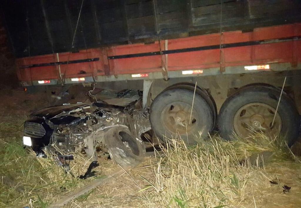 Carreteiro disse que ajudou a retirar sobrevivente das ferragens