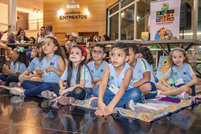 Uma das novidades desta edição foi na noite de sexta-feira (26), com o lançamento do livro 