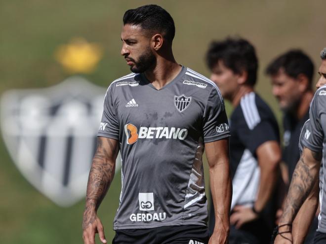 Nathan Silva Pode Deixar O Galo Para Reforçar Time De Turco Mohamed ...