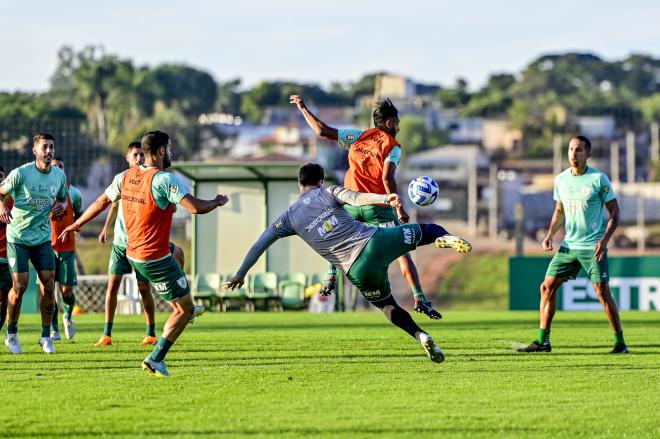 O América, do atacante Aloísio, enfrentará o Corinthians, definindo vaga fora de casa