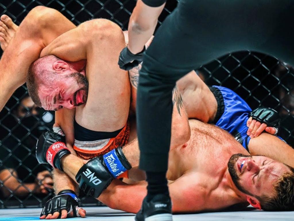 Se você está procurando um lugar para assistir transmissões ao vivo de lutas de MMA emocionantes sem ser perturbado por anúncios, então acompanhe o artigo 
