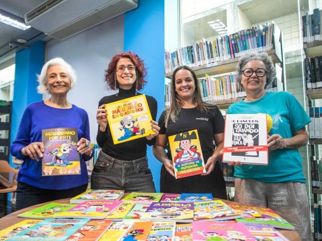 Dona Santinha e Adriana Lins, do Instituto Ziraldo, Penélope Portugal e Cibele Teixeira na entrega das doações