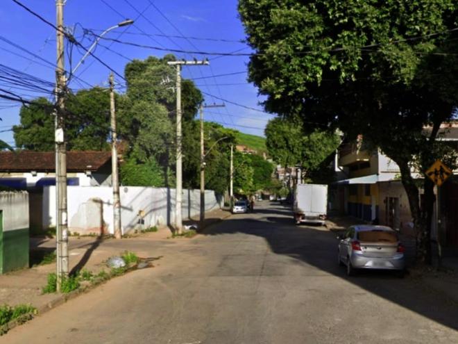 O atentado a tiros foi praticado nas proximidades desta escola municipal no bairro Veneza II