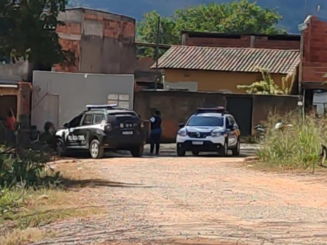 O crime foi registrado nesta residência, na rua 13, do bairro Alegre em Timóteo 
