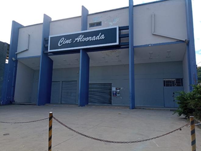 Sala de cinema reinstalada há poucos anos na Geraldo Inácio foi fechada