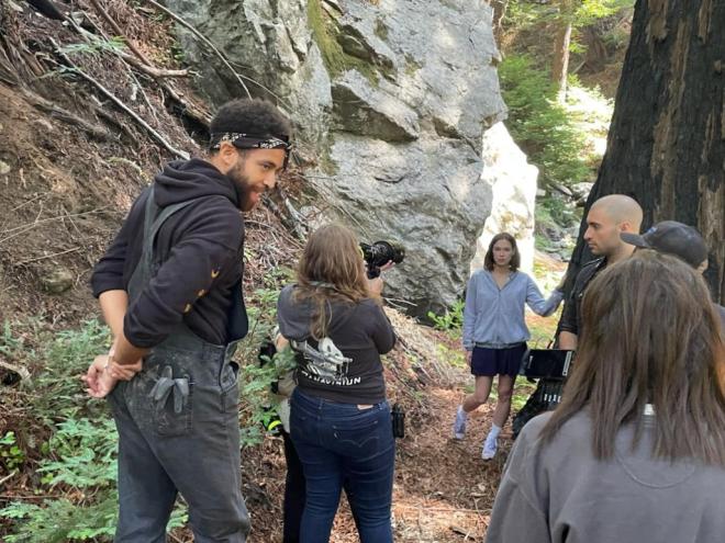 A equipe de produção contou com 30 pessoas de nacionalidades diversas
