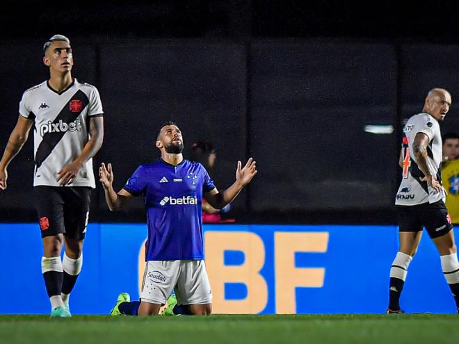 O time comandado por Pepa soma 21 pontos e conquista a marca de seis jogos de invencibilidade como visitante no Brasileirão