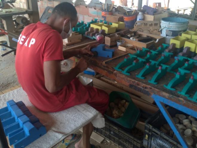 Os detentos têm remição de pena com o trabalho realizado