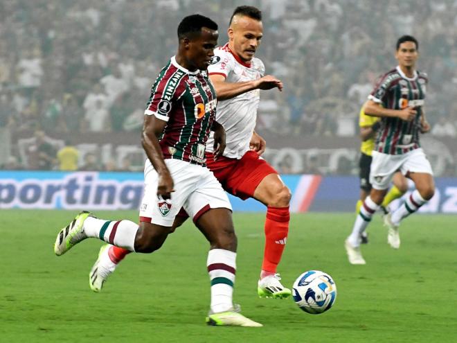 Cano faz dois e Fluminense busca empate contra Internacional no primeiro  jogo da semifinal da Libertadores