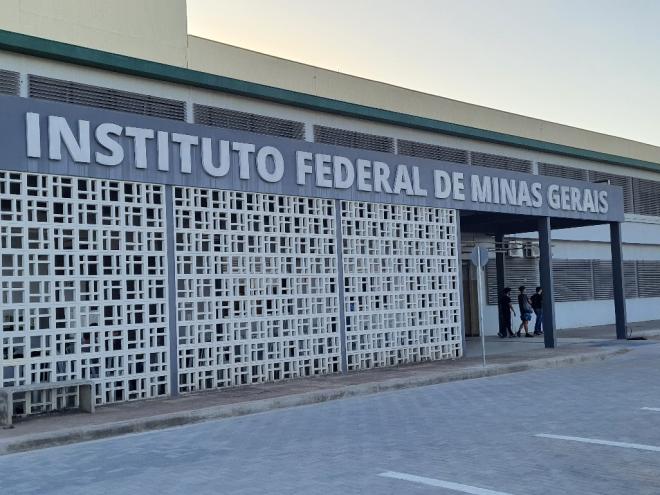 O horário de abertura dos portões do campus será às 12h15 para os candidatos do processo seletivo