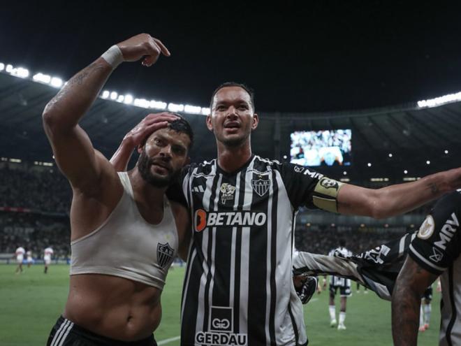 Internacional e Fluminense duelam por vaga na final da Libertadores