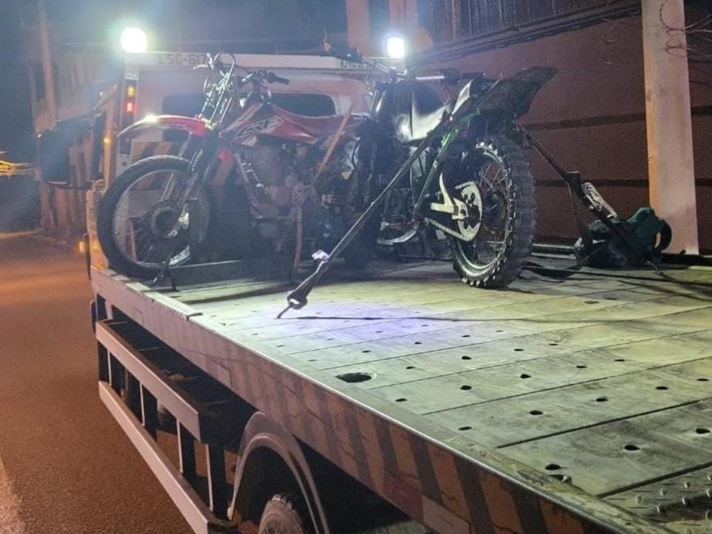 A Polícia Militar apreendeu diversas motocicletas com irregularidades, usadas por arruaceiros em João Monlevade 