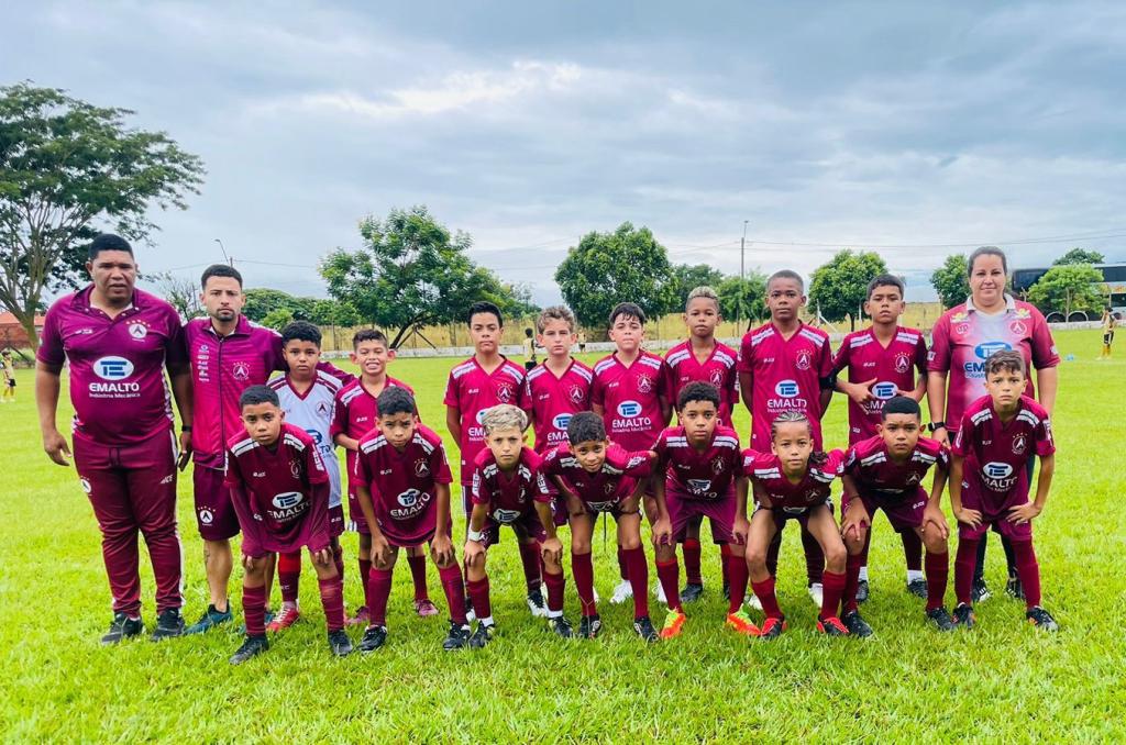 O Sub-11 do Acesita também venceu o primeiro jogo e espera boa campanha no interior de São Paulo