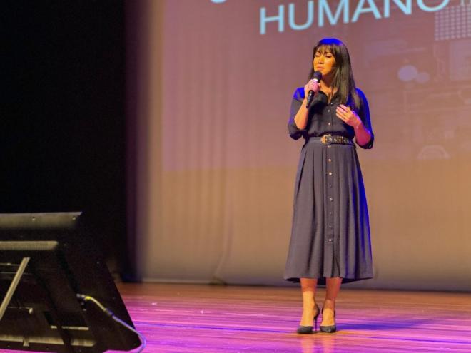 Dentre as palestras ofertadas, a da diretora de cinema, roteirista e pós-graduada em neurociência, Danni Suzuki