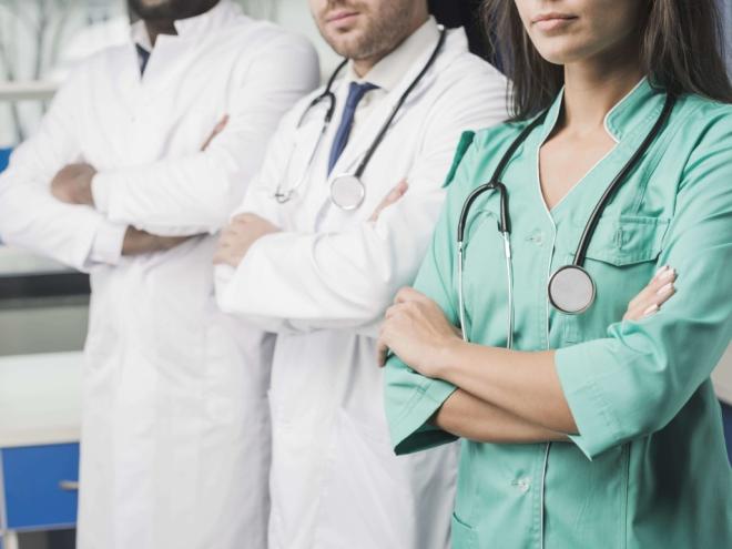 Município está disponibilizando vagas para médicos, enfermeiros e técnicos de enfermagem