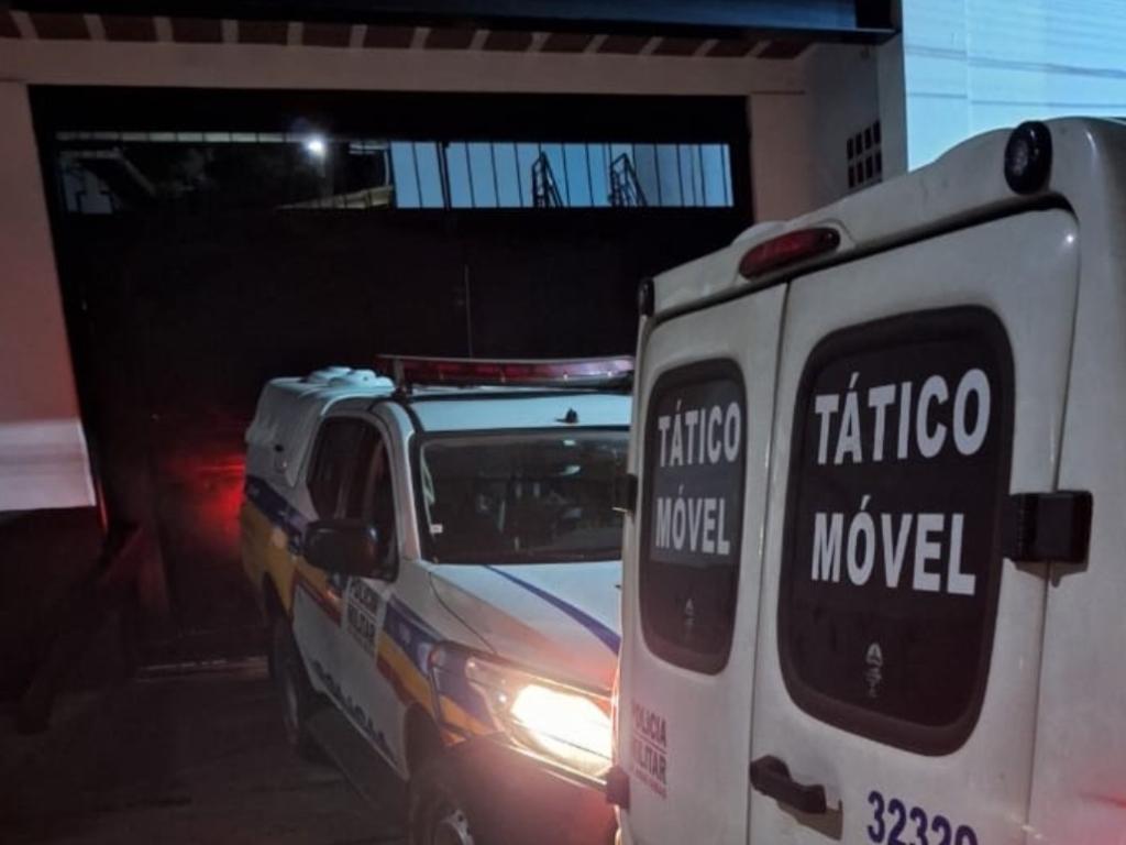 Homem é preso sob acusação de estuprar a mãe idosa de 68 anos em Ipatinga |  Portal Diário do Aço