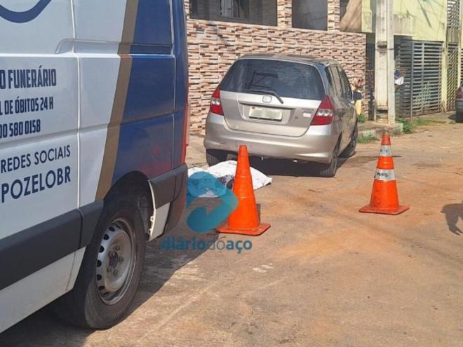 No local, a perícia recolheu três projéteis de calibre ainda não identificado