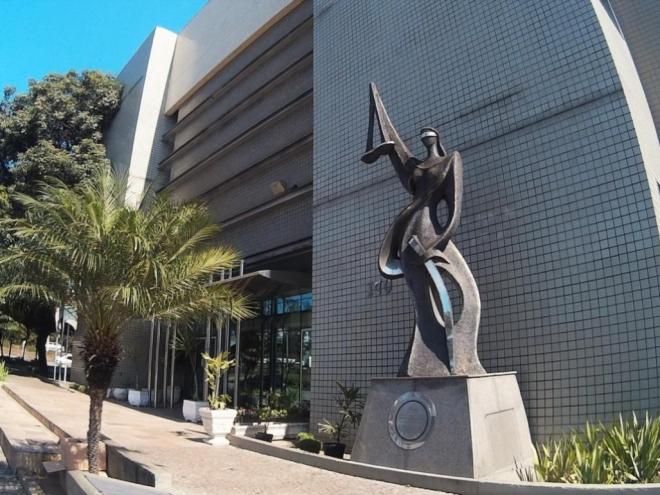 Denúncia contra os evolvidos no brutal assassinato de irmãs em Ipatinga foi entregue sexta-feira à Justiça Criminal da Comarca de Ipatinga 