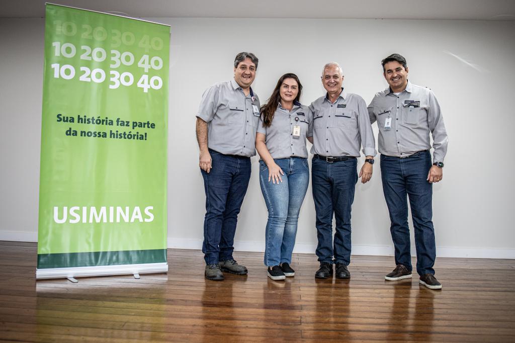 Da esquerda para direita, o vice-presidente Industrial, Américo Ferreira Neto; a gerente de Custos, Alessandra Aguiar; o presidente da Usiminas, Marcelo Chara; e o vice-presidente de Áreas Primárias, Célio Alves