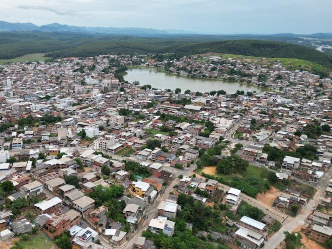 Ipaba possui atrações ambientais que atraem cada vez mais turistas e novos empreendimentos no segmento, como a exuberante e maior área de lazer, a Lagoa Central 
