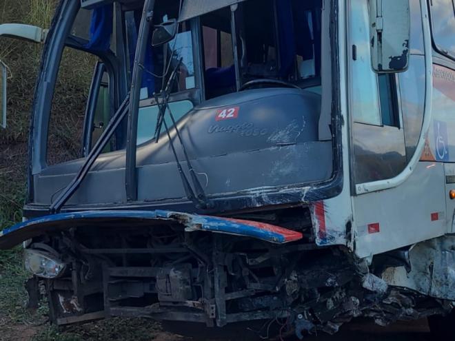 Ônibus seguia sentido Caratinga