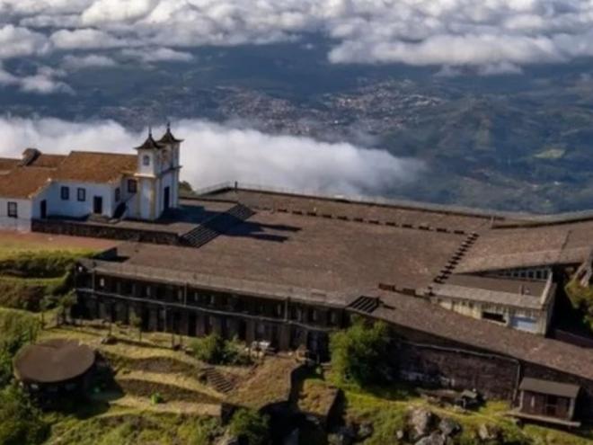Santuário da Serra da Piedade em Caeté, Região Metropolitana de Belo Horizonte, é um dos atrativos turísticos