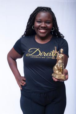 Ana Paula Fraus Damasceno tem 22 anos e é moradora de Coronel Fabriciano 