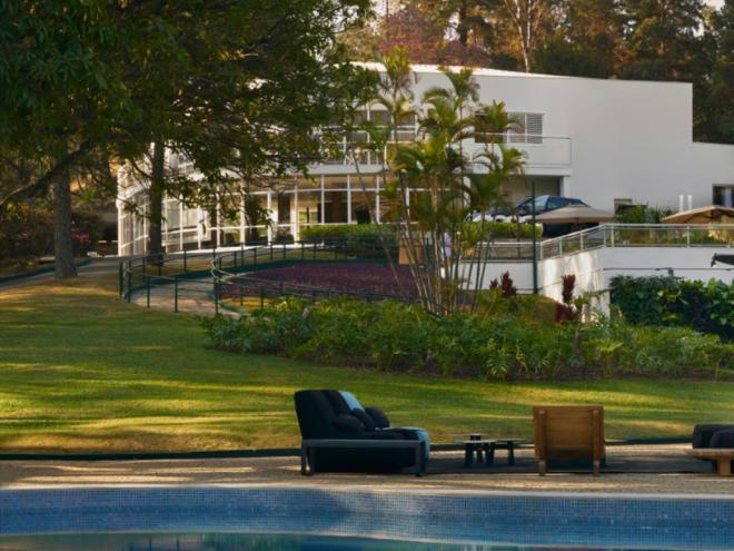 Lugar mistura Oscar Niemayer e Burle Marx na capital